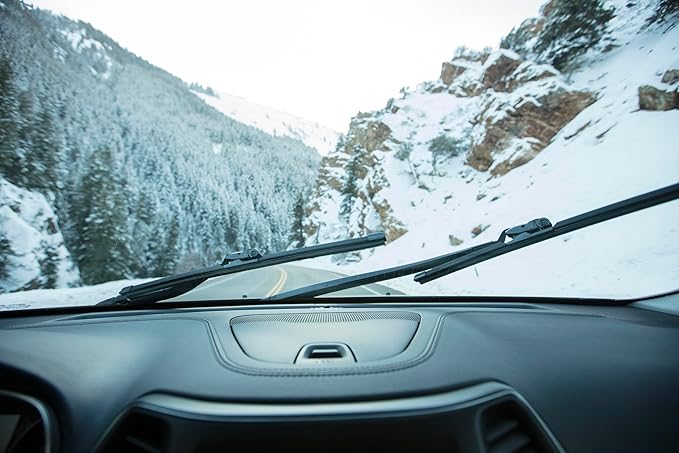 Rain-X Silicone AdvantEdge Wiper Blade 14" Windshield Wiper Blades Replacement, All-Weather Performance Lasts 2X Longer, Premium Beam, Installock Adapter for Easy Fit (Pack of 1)