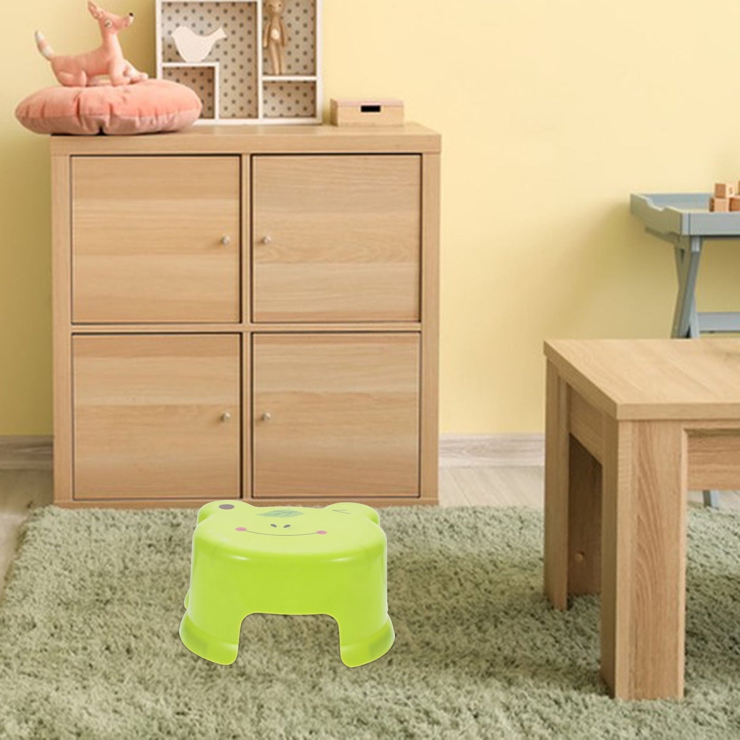 BESTONZON Foot Stools Small Green Stackable Plastic Stool for Bedroom Use 1Set