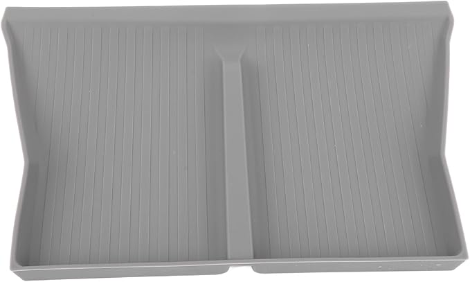 Center Console Charging Mat Crafted from Silicone Easy to Slip Phone Charging Pad Grey Color Car Interior Accessories W240004613 for Convenient Use