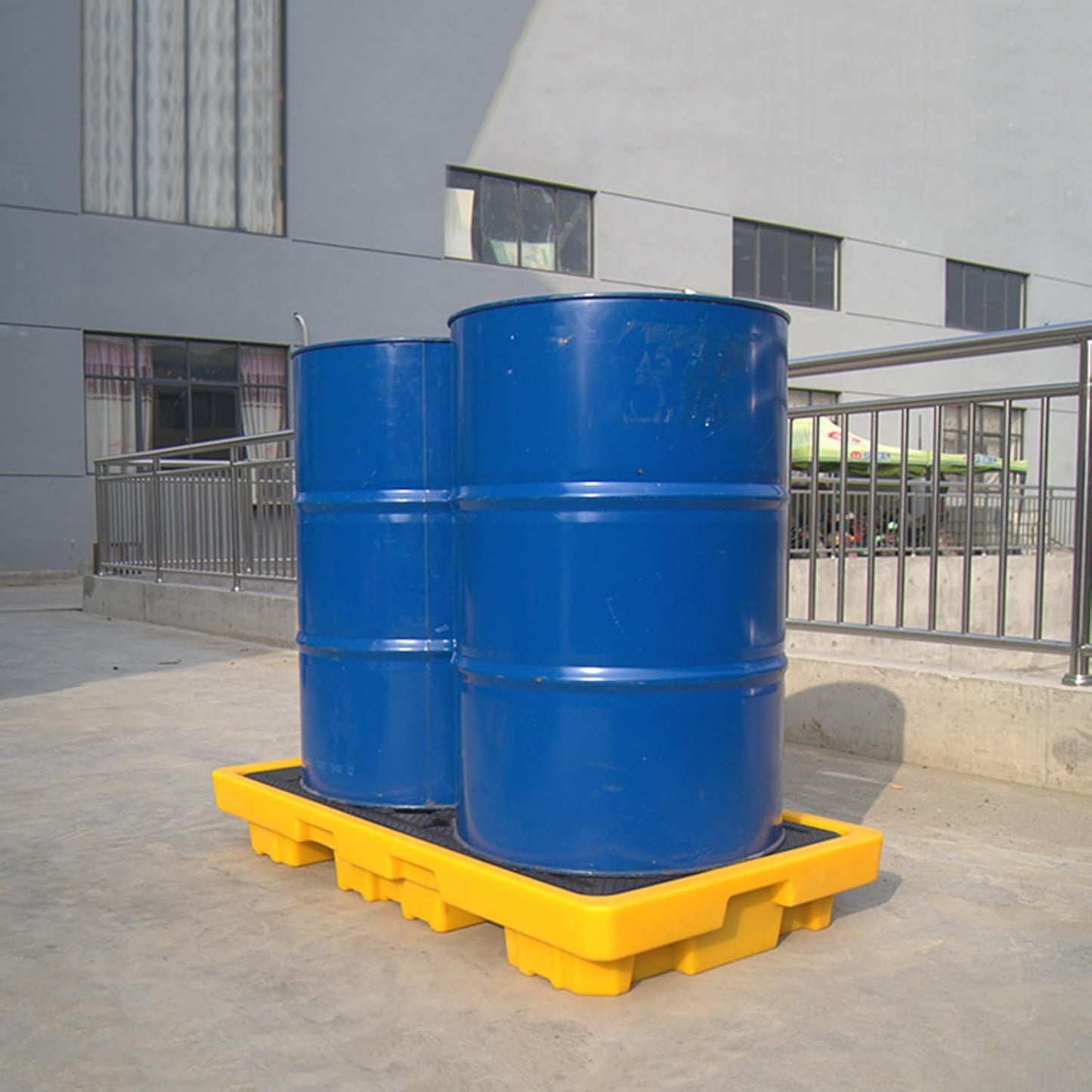2 Drum Containment Spill Pallet, Polyethylene Low Profile Paint Bucket Tray, Industrial Garage Storage Detachable Shipping Leakproof Platform (Color : Yellow-1 Pack, Size : 26.2"x14.2"x4.7"