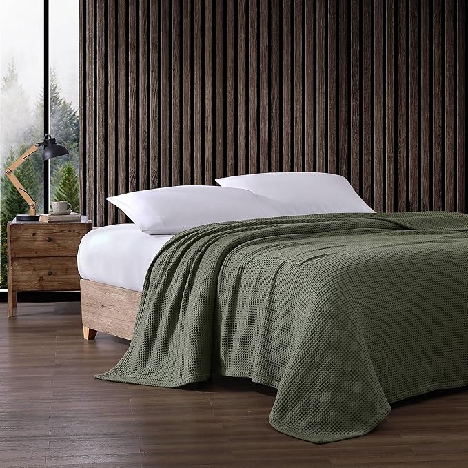 Eddie Bauer Blanket Soft Waffle Weave Bedding, Medium Weight Bedroom Decor, Softens Every Wash, Queen, Green